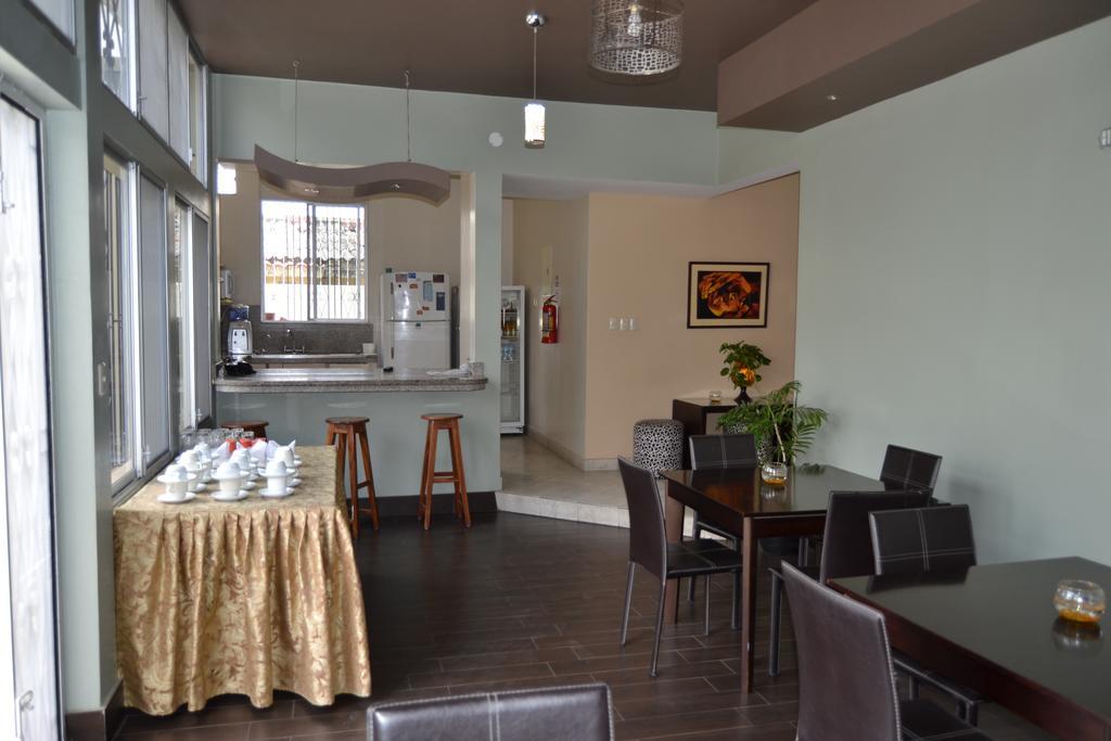 Urdesa Suites Hotel Guayaquil Extérieur photo