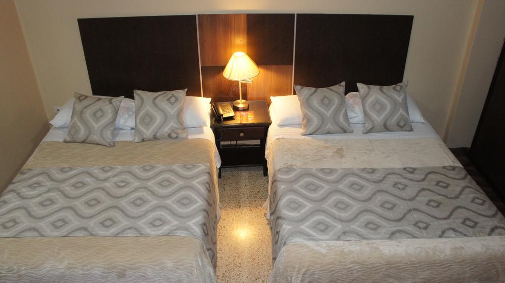 Urdesa Suites Hotel Guayaquil Extérieur photo